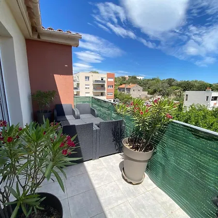 Entire Air-conditioned Accommodation, Vecchio Center * Porto Vecchio