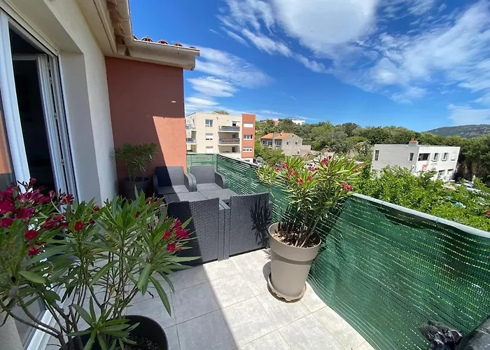 Entire Air-conditioned Accommodation, Vecchio Center * Porto-Vecchio (Corsica)
